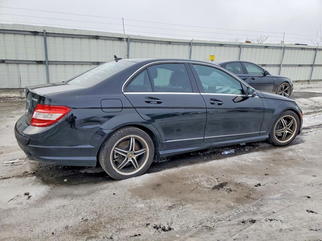 2010 Mercedes-Benz C 300 4Matic - Image 3