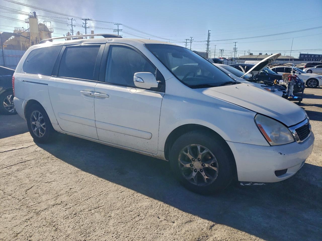 2012 Kia Sedona Lx - Фото 4