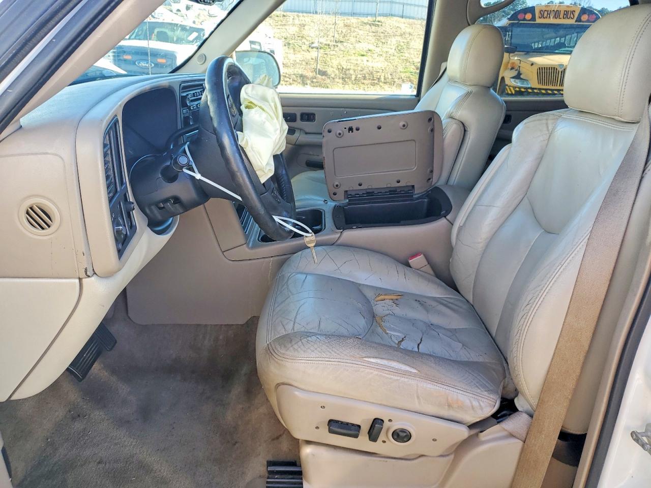 2005 GMC Yukon - Image 7