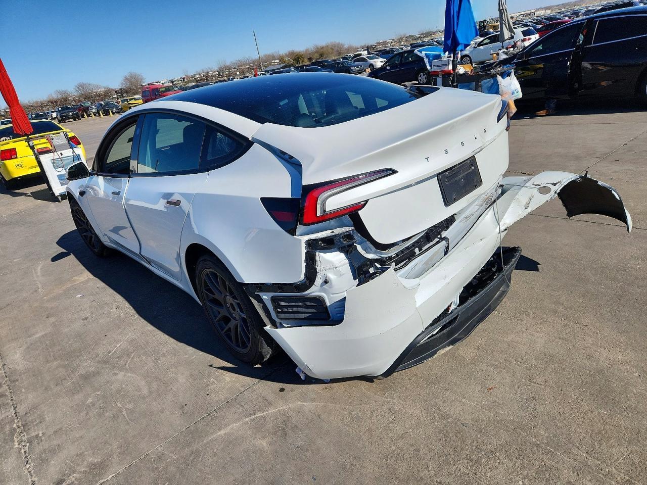 2025 Tesla Model 3 - Image 2