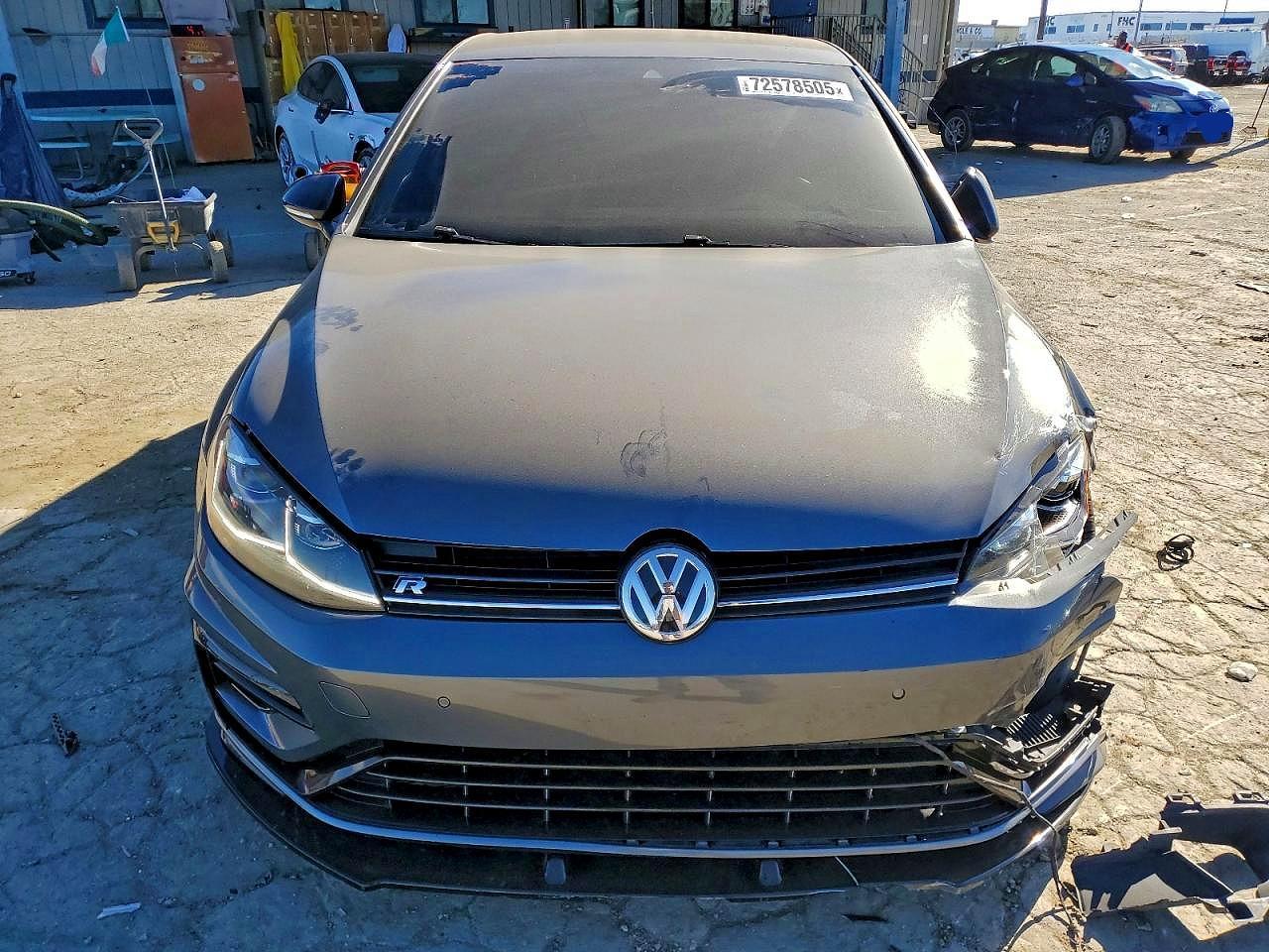 2018 Volkswagen Golf R - Фото 5