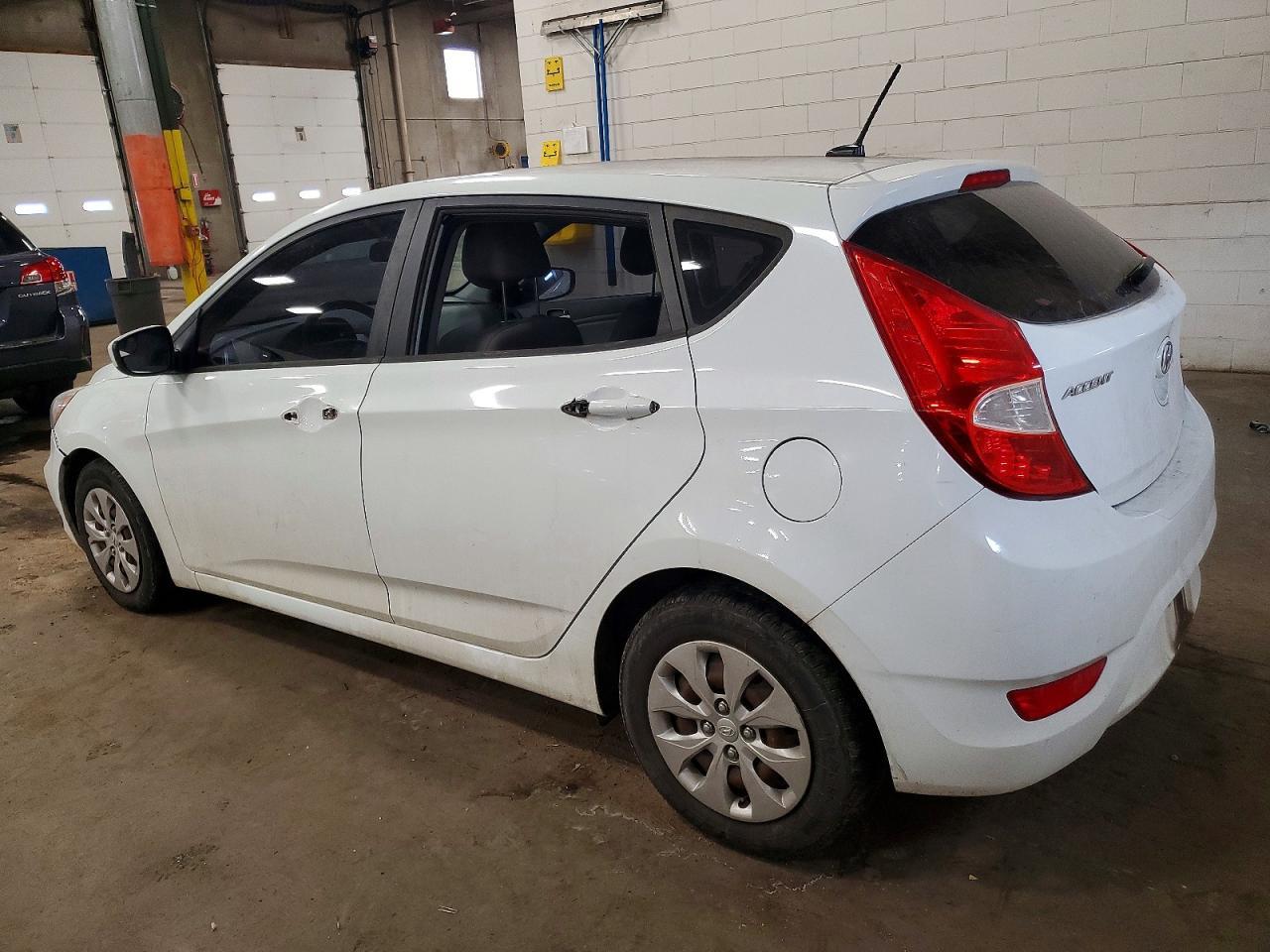 2015 Hyundai Accent Gs - Image 2