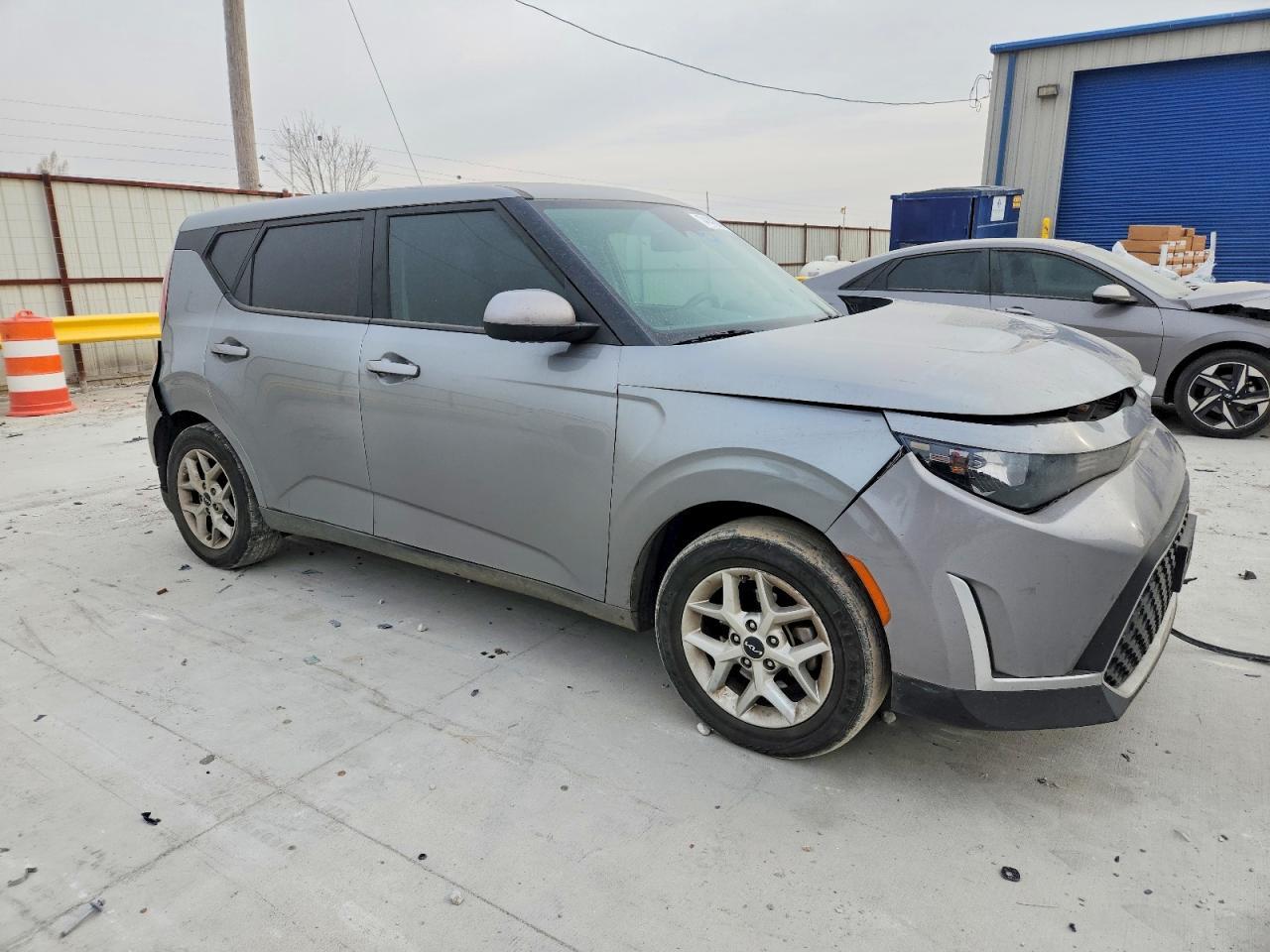2023 Kia Soul Lx - Image 4
