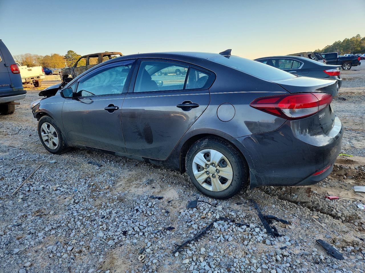 2017 Kia Forte Lx - Image 2