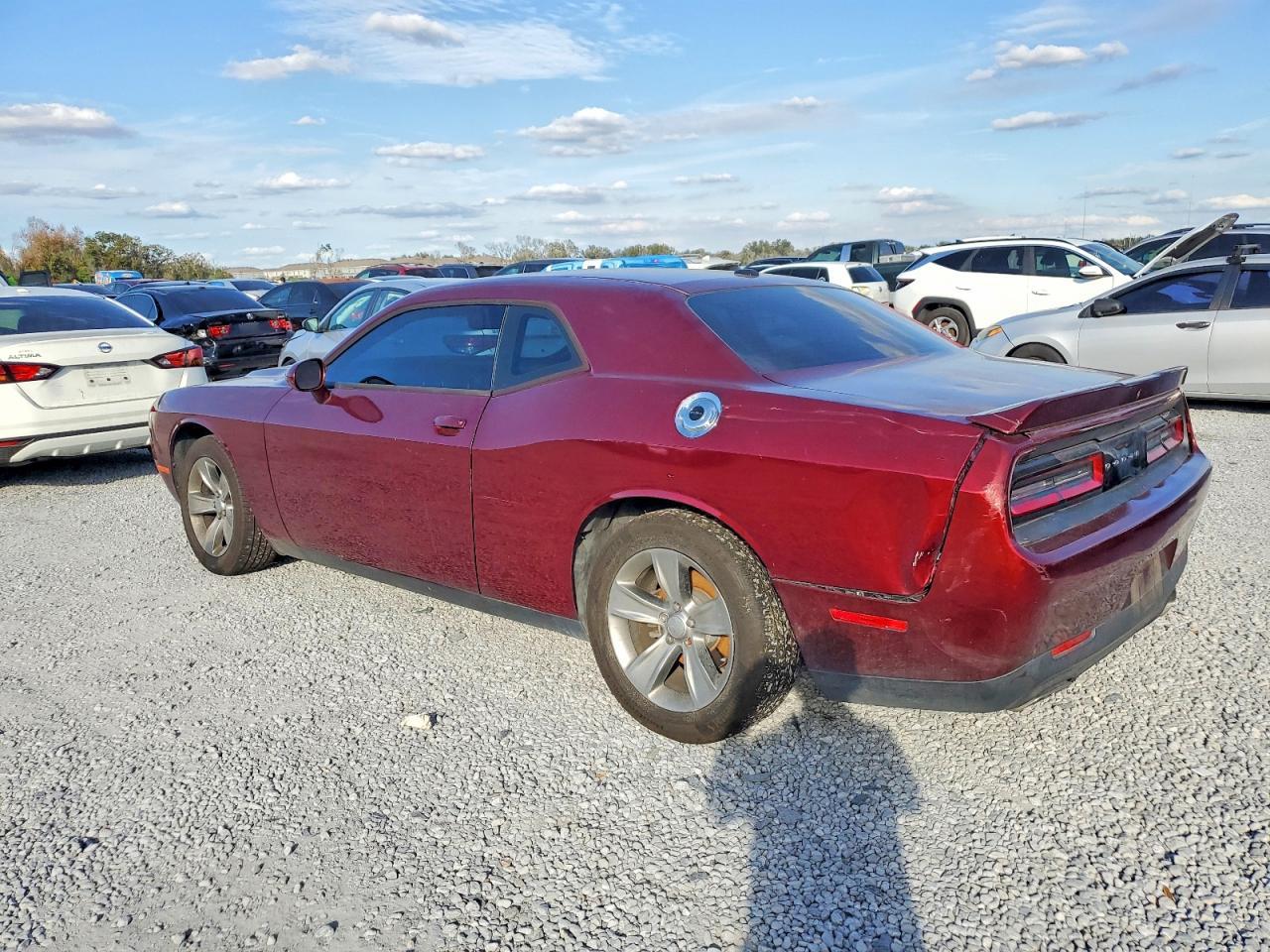 2020 Dodge Challenger Sxt - Image 2