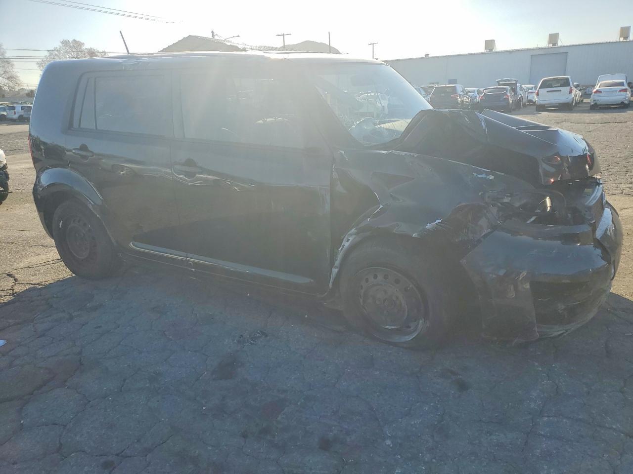 2009 Scion Xb Base - Фото 4