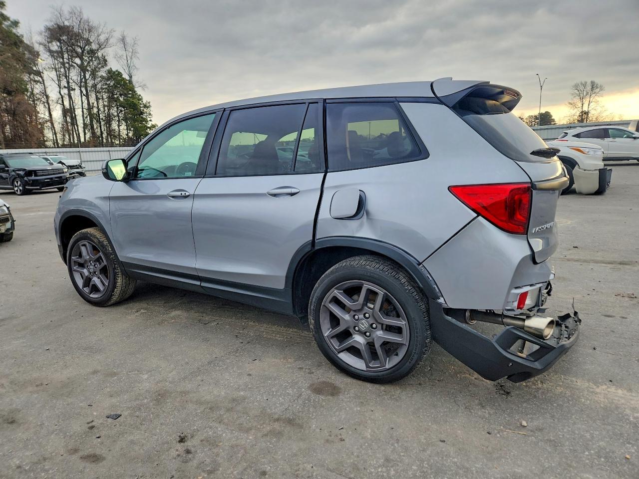 2023 Honda Passport Exl - Image 2