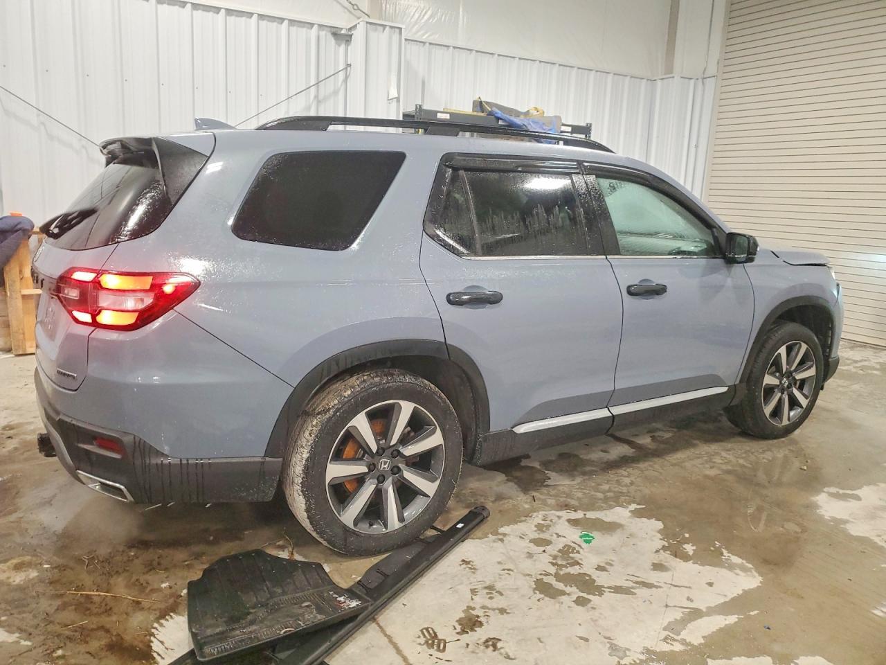 2025 Honda Pilot Touring - Фото 3