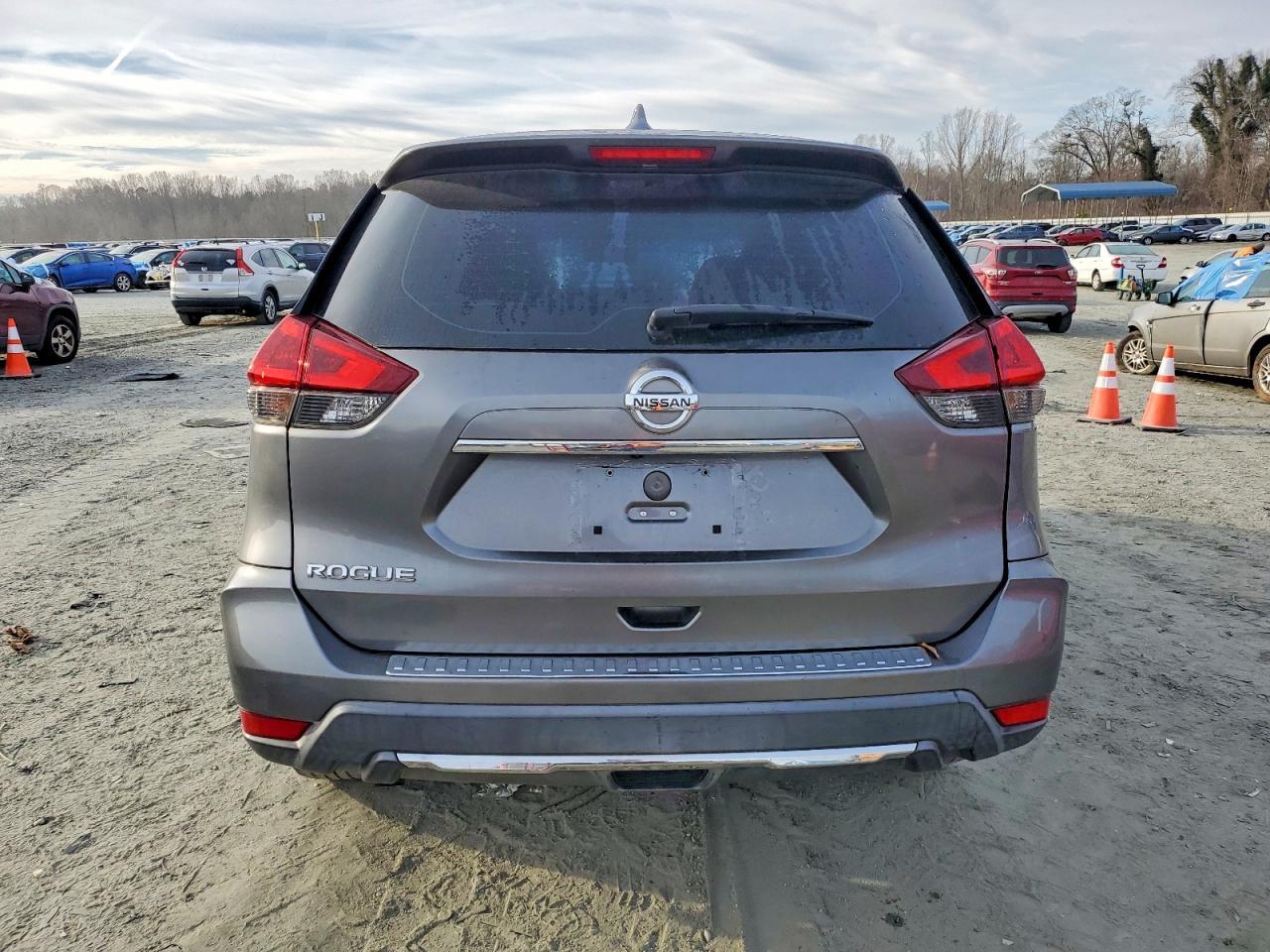 2018 Nissan Rogue S - Фото 6