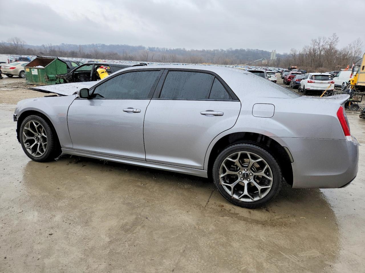 2018 Chrysler 300 S - Image 2