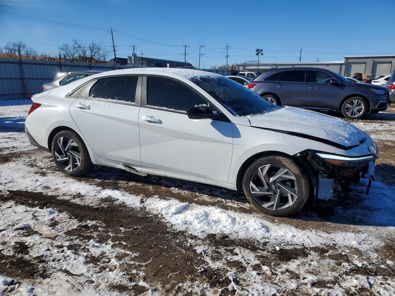 2025 Hyundai Elantra Sel Sport - Image 4