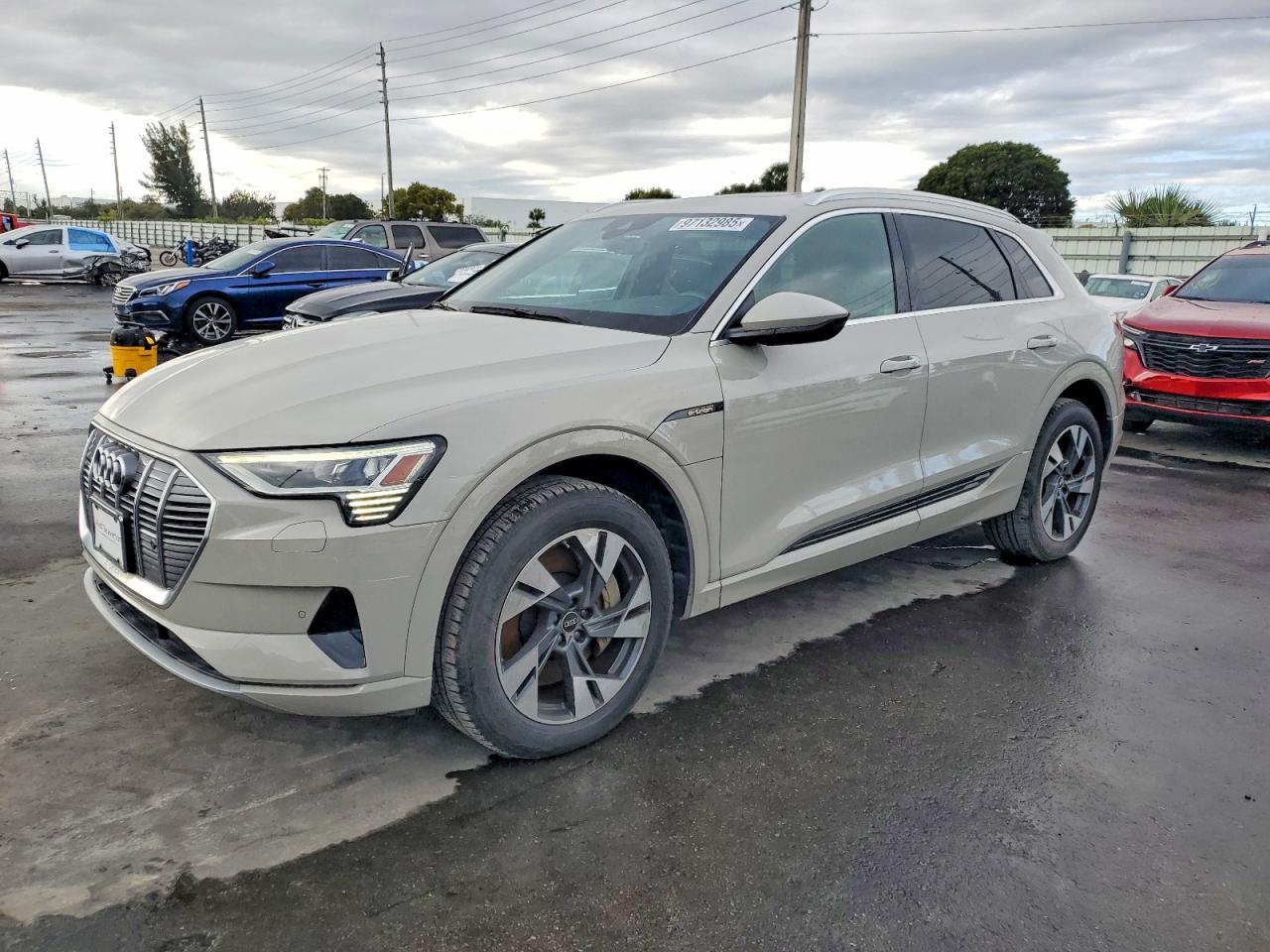 2022 Audi E-Tron Premium