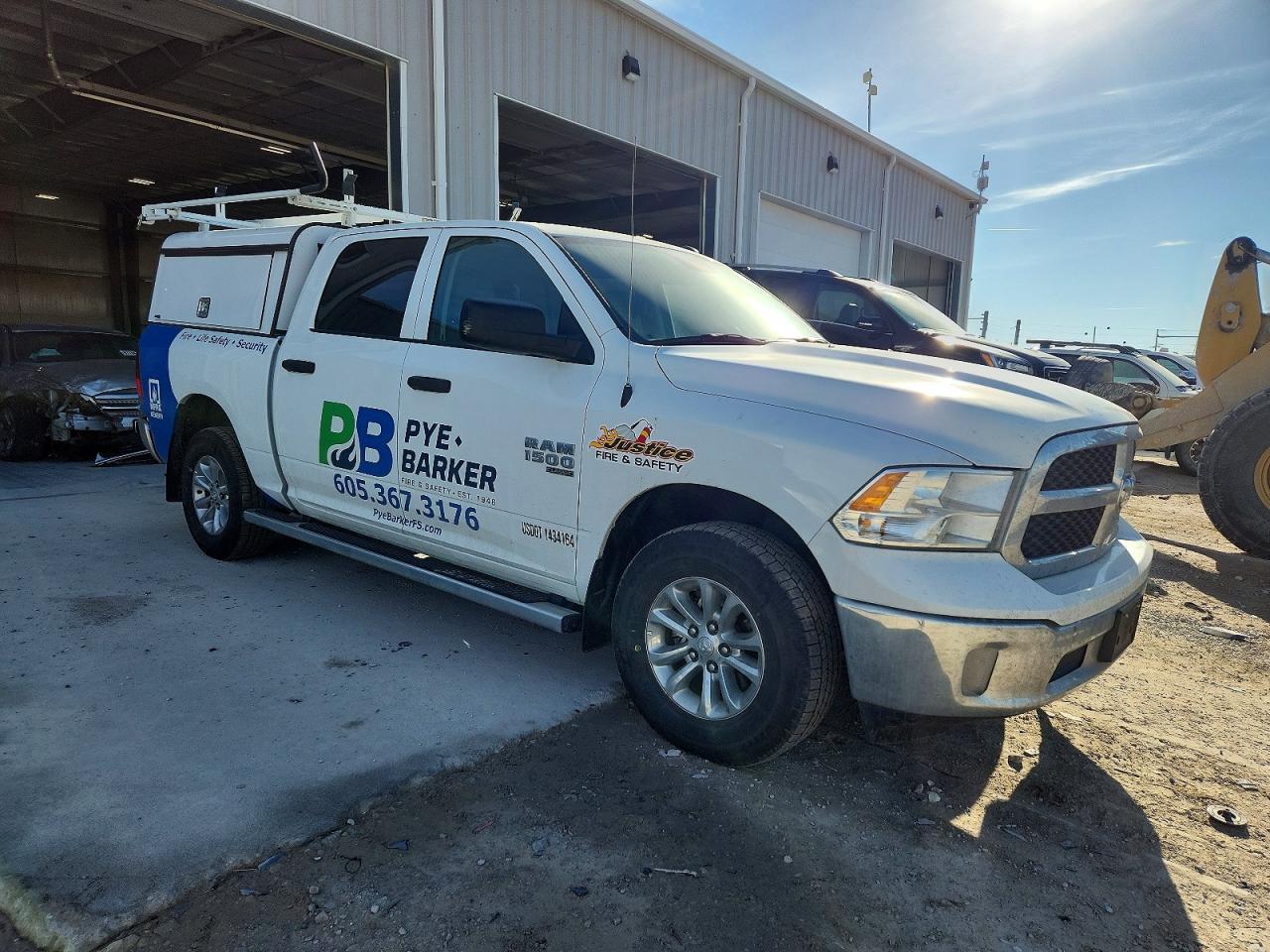2023 Ram 1500 Slt Utility / Service Truck - Фото 4