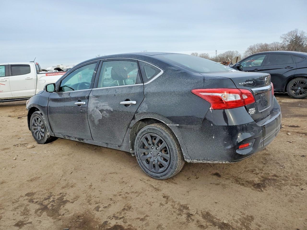2019 Nissan Sentra S - Фото 2