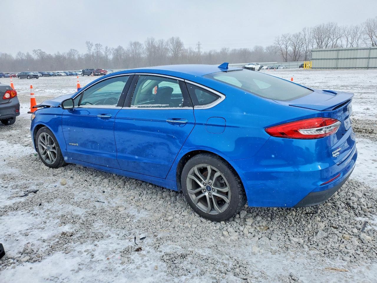 2019 Ford Fusion Titanium - Image 2