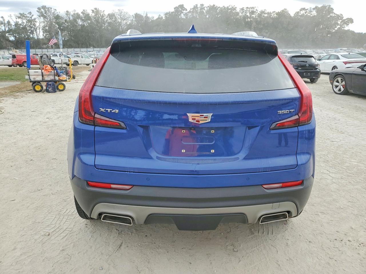 2022 Cadillac Xt4 Premium Luxury - Image 6