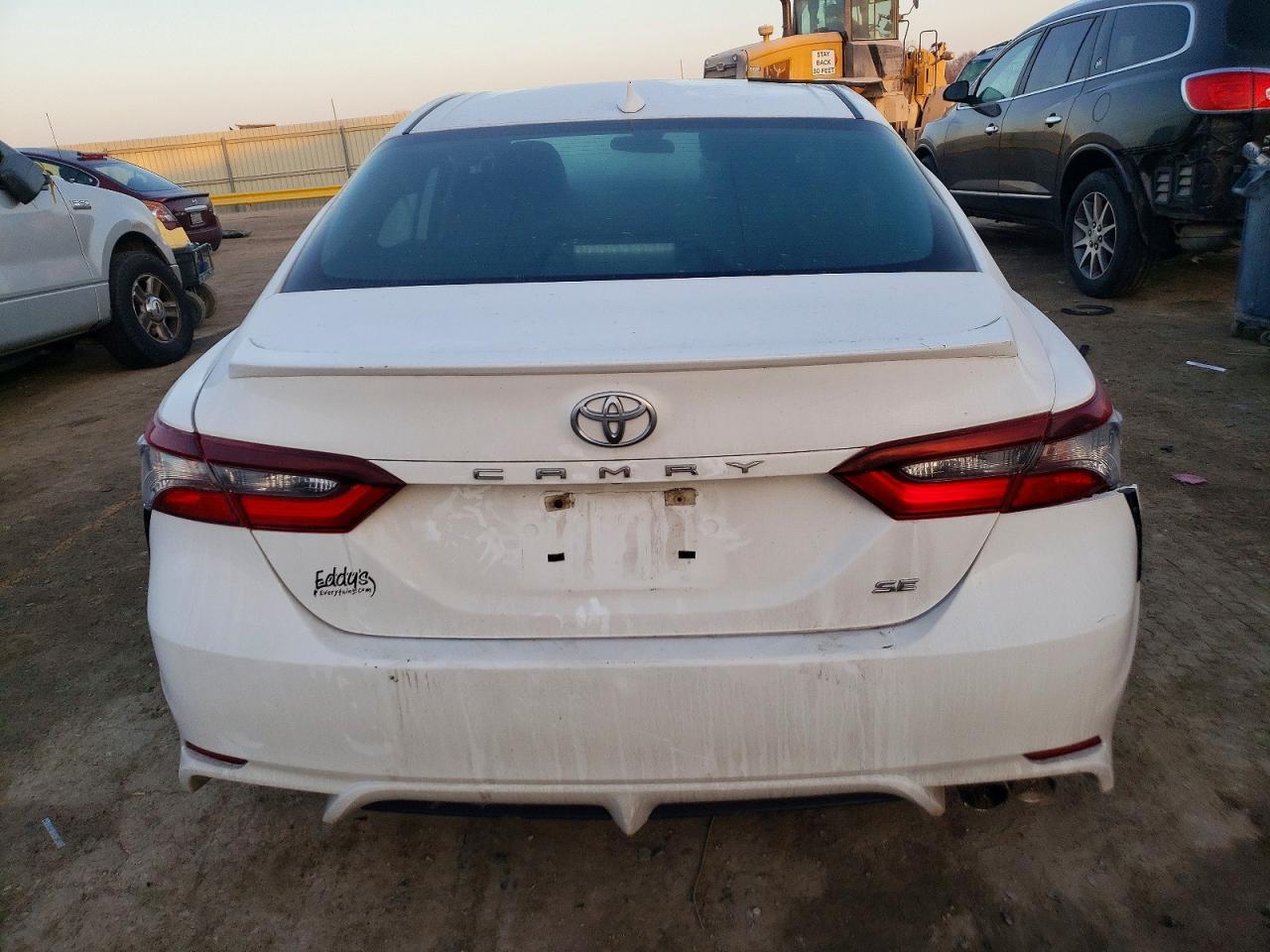 2021 Toyota Camry Se - Фото 6