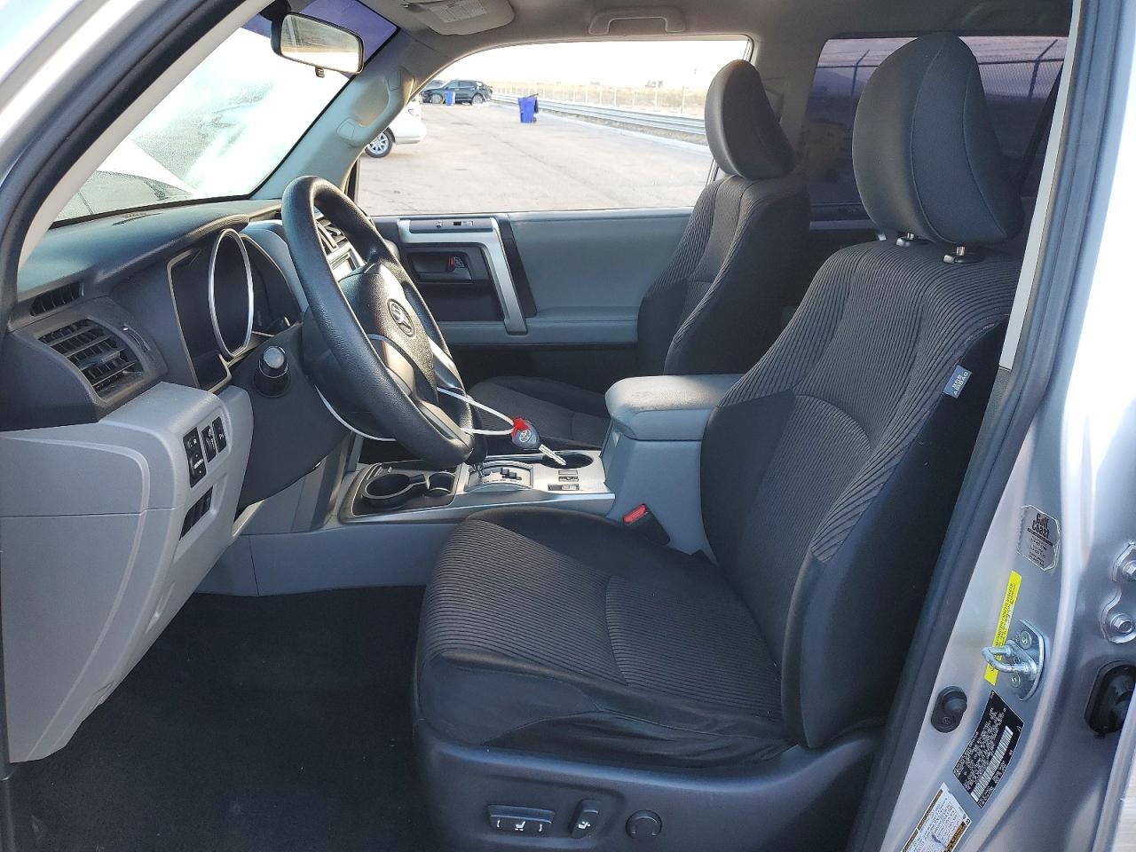 2010 Toyota 4Runner - Фото 7