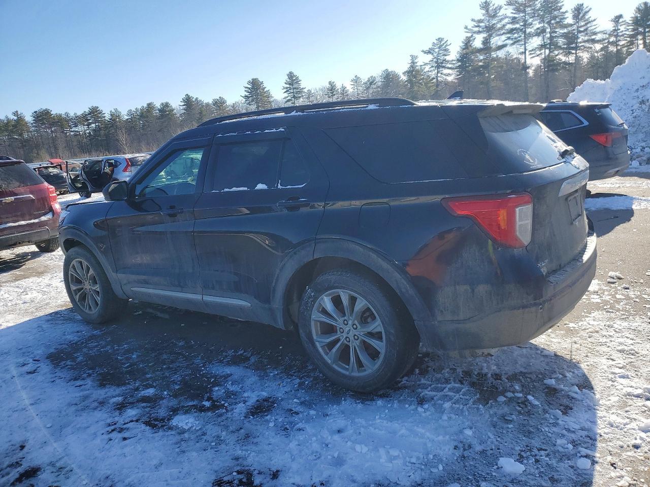 2020 Ford Explorer Xlt - Фото 2
