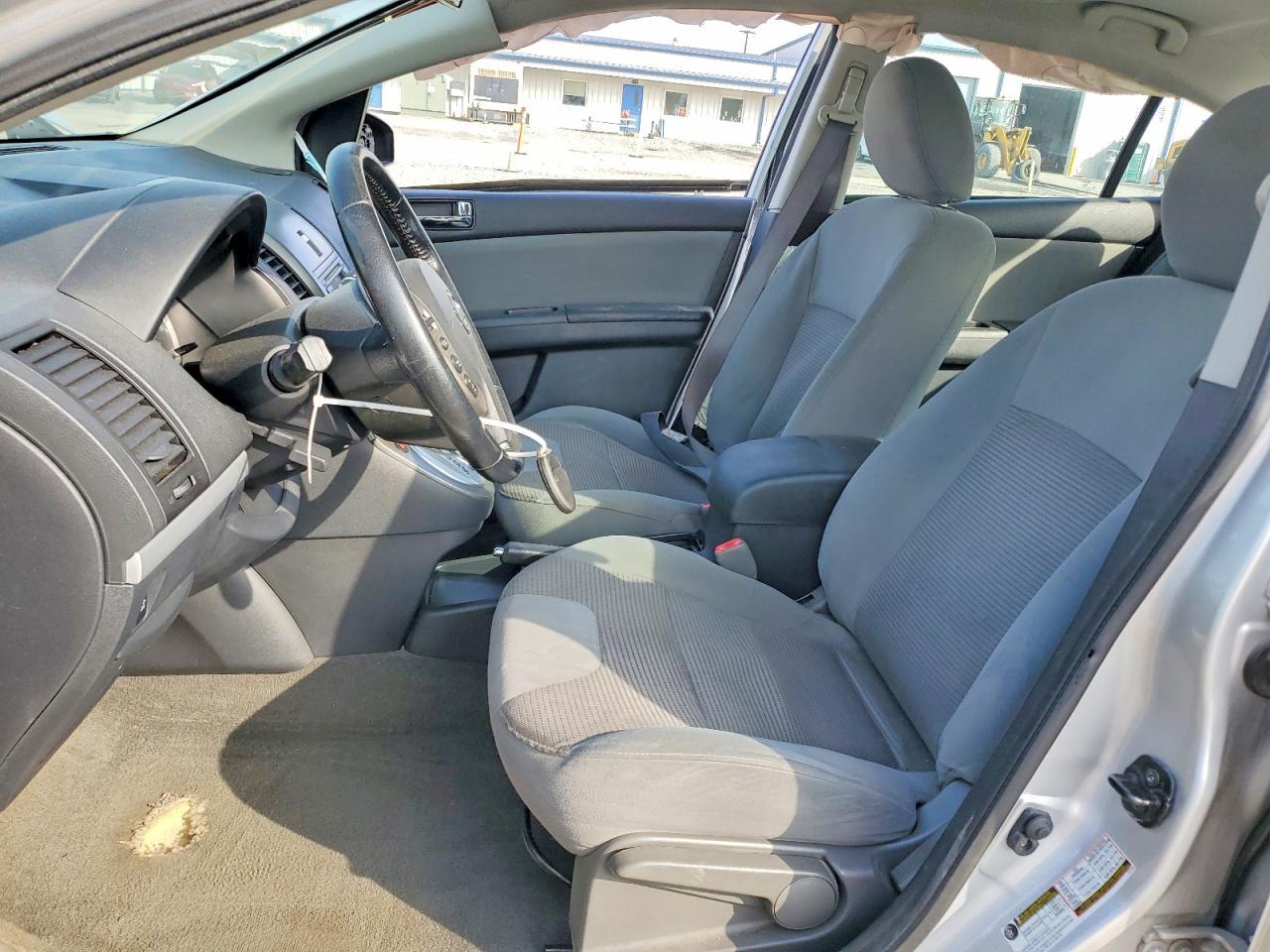 2012 Nissan Sentra 2.0 - Image 7