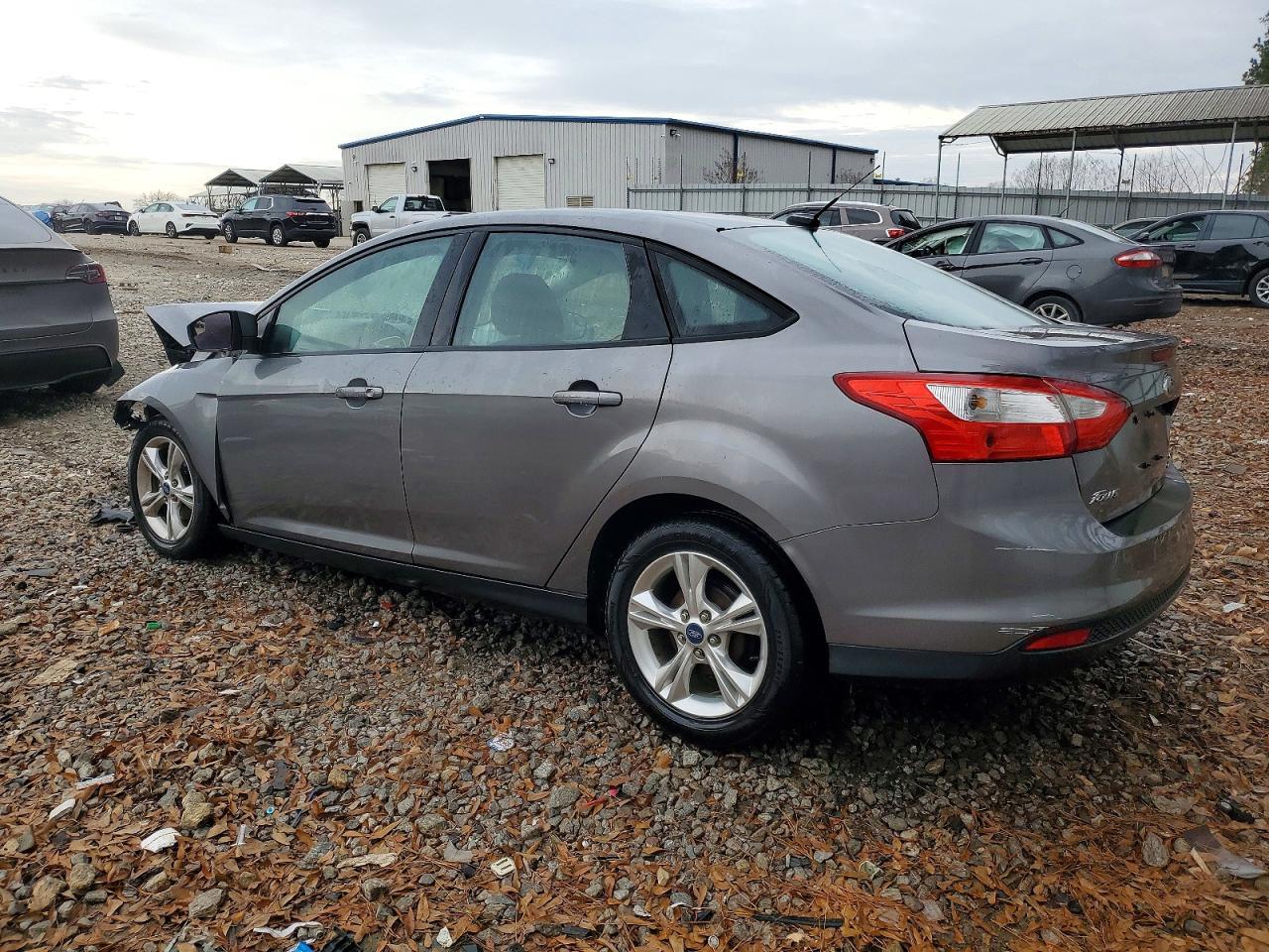 2014 Ford Focus Se - Image 2