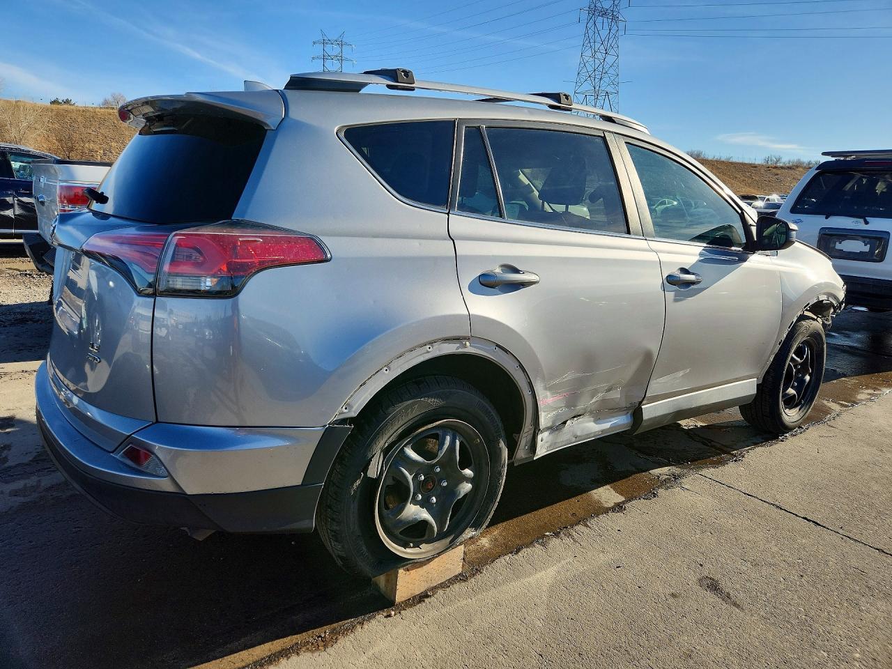 2016 Toyota Rav4 Le - Фото 3