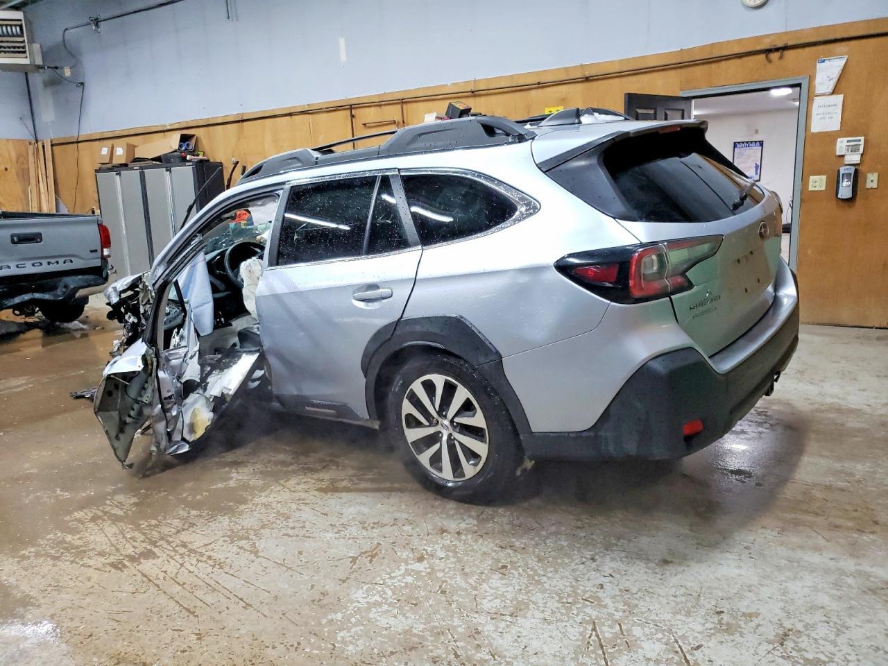 2024 Subaru Outback Premium - Фото 2