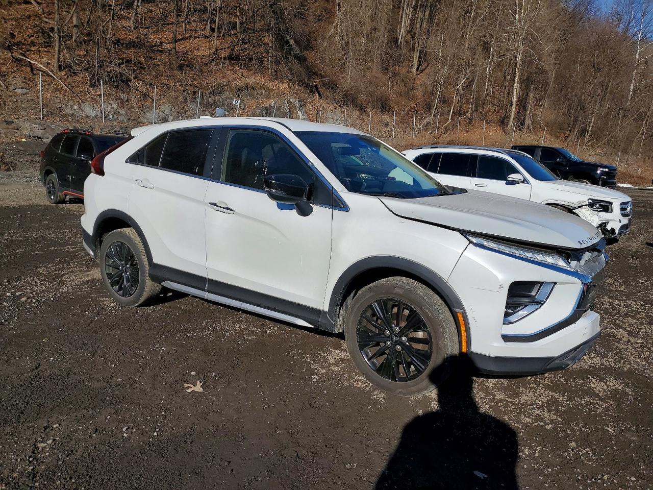 2022 Mitsubishi Eclipse Cross Le - Фото 4