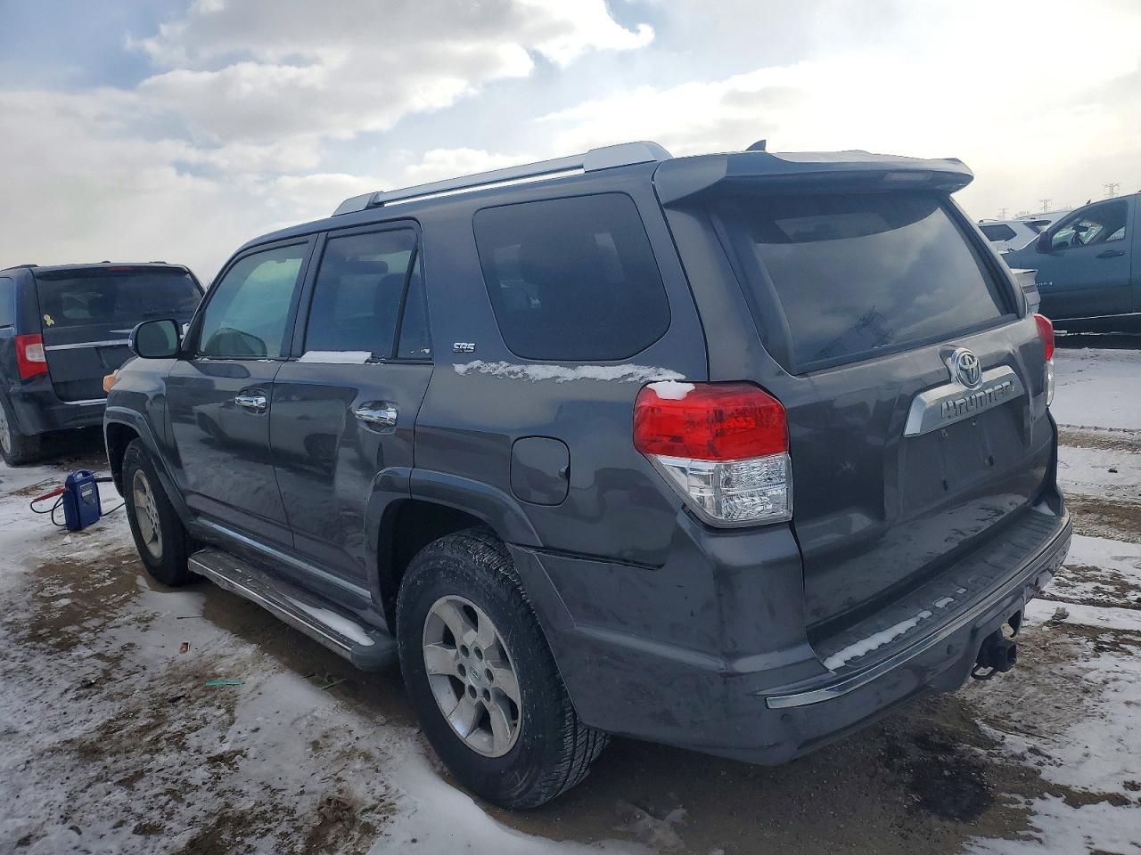 2011 Toyota 4Runner Sr5 - Фото 2