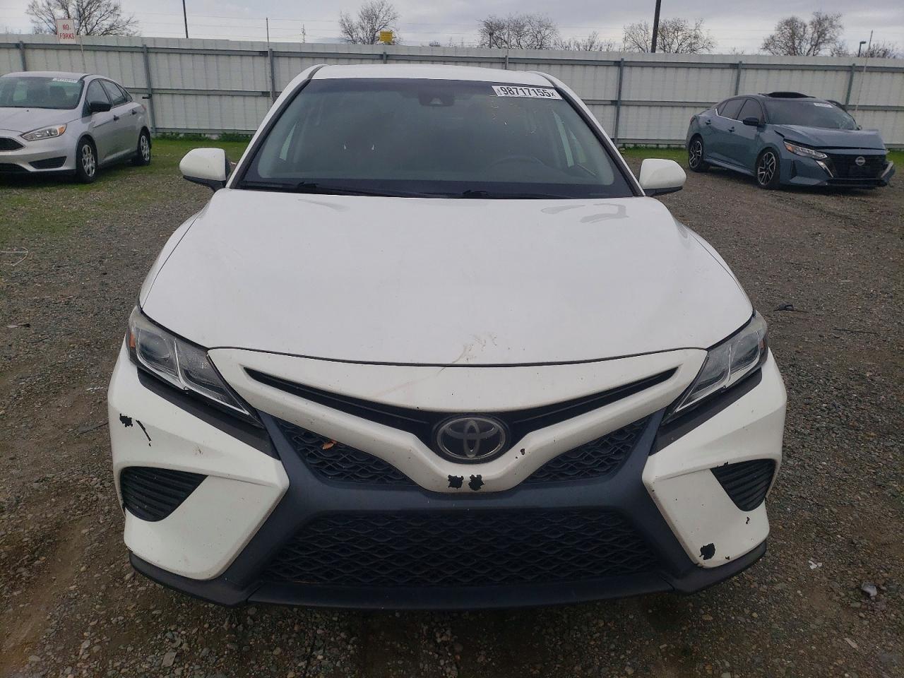 2019 Toyota Camry L - Фото 5