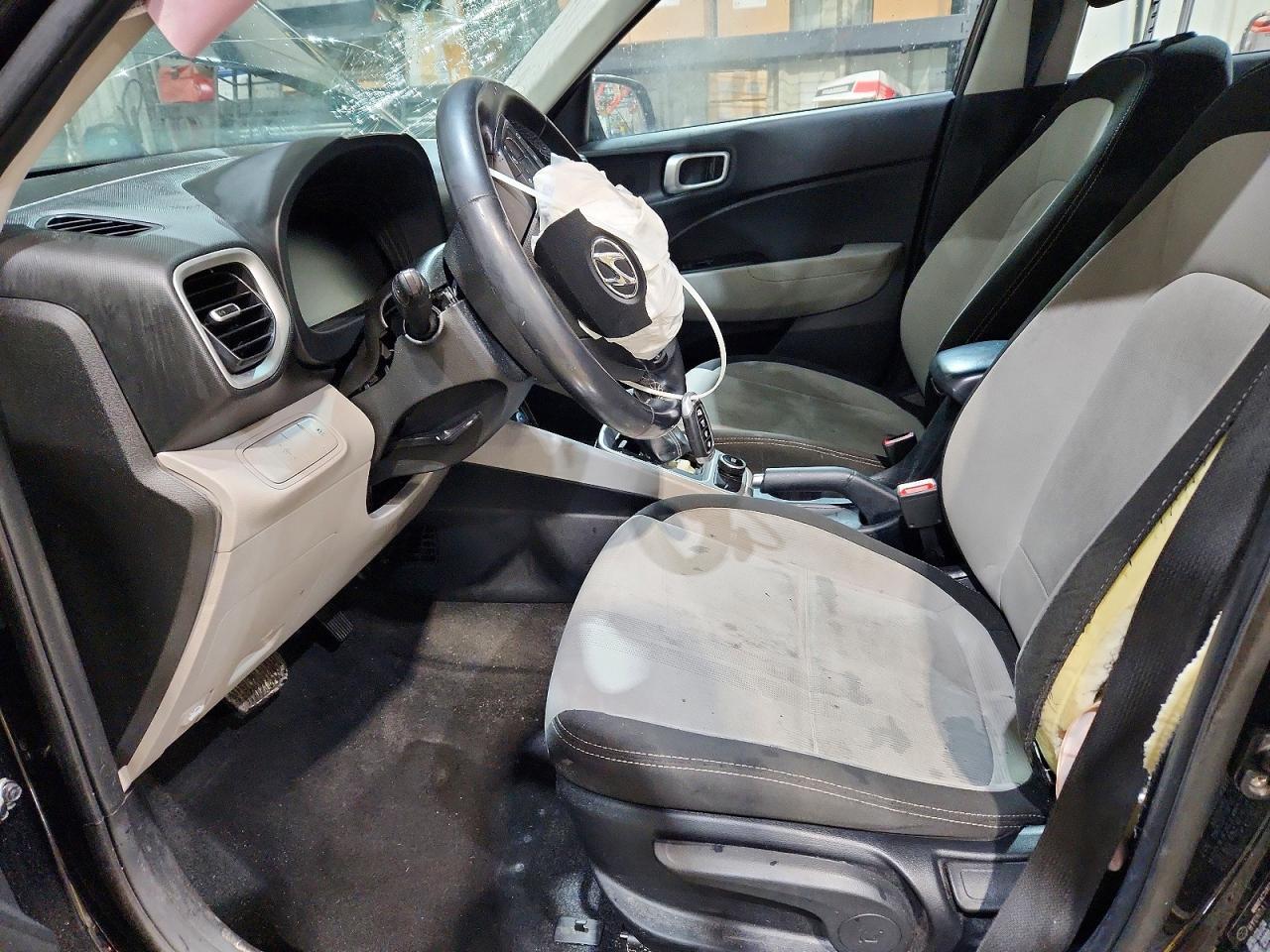 2024 Hyundai Venue Sel - Image 7