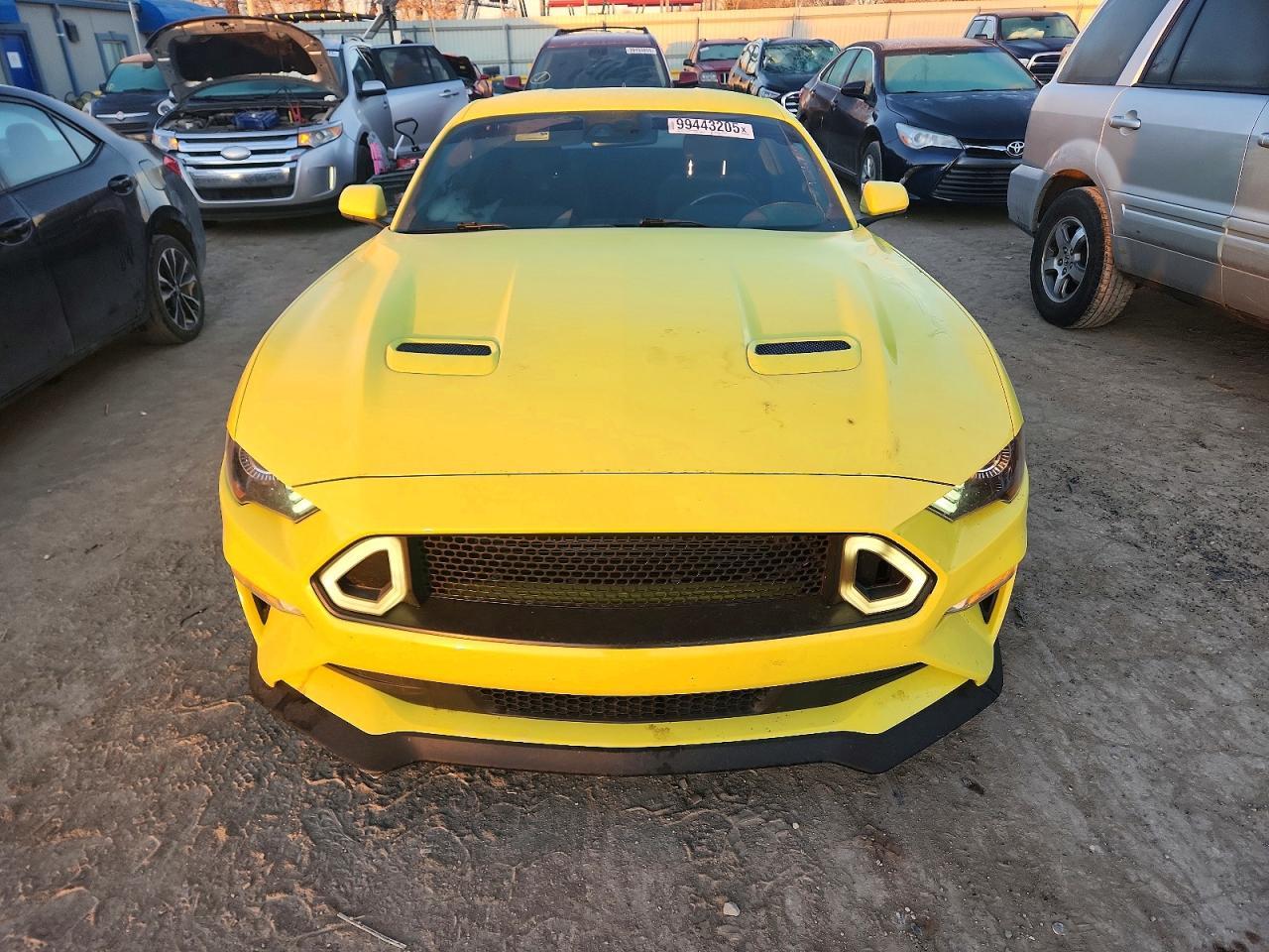 2021 Ford Mustang Gt - Фото 5