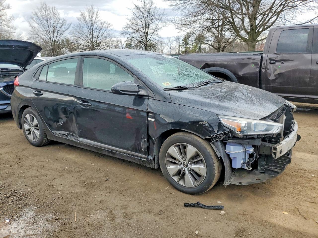 2018 Hyundai Ioniq Plug-In Hybrid - Image 4