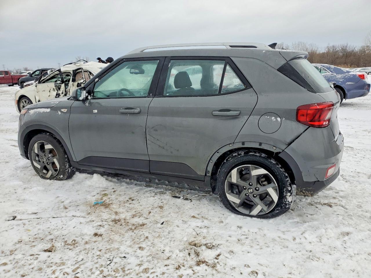 2021 Hyundai Venue Sel - Image 2