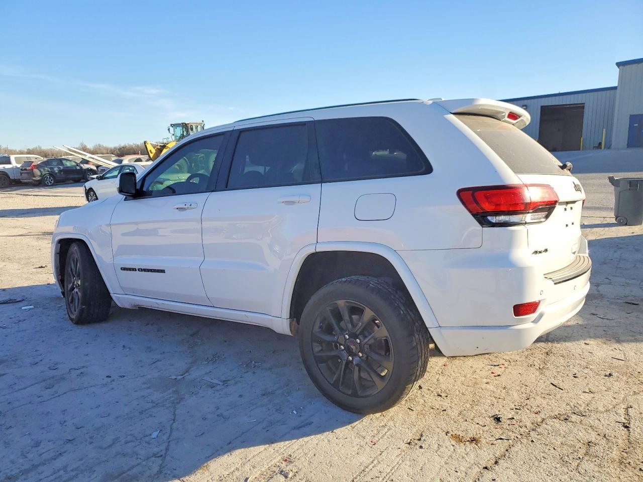 2018 Jeep Grand Cherokee Laredo - Фото 2