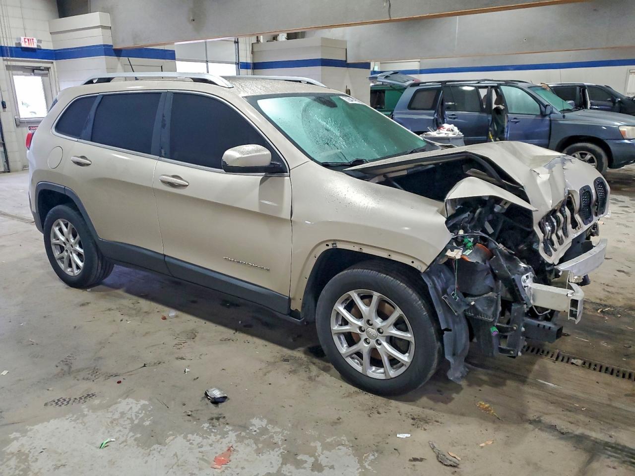 2015 Jeep Cherokee Latitude - Фото 4