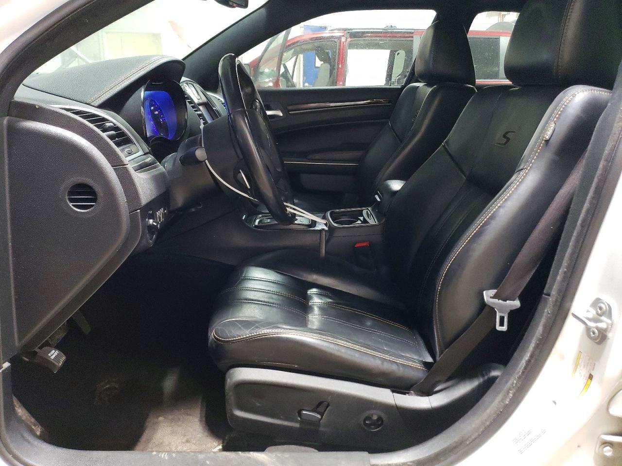 2016 Chrysler 300 S - Фото 7