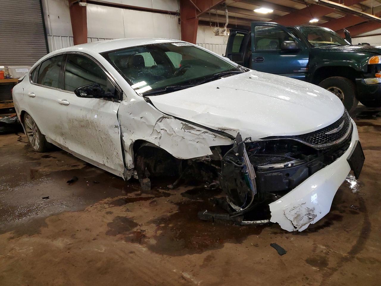 2015 Chrysler 200 Limited - Фото 4