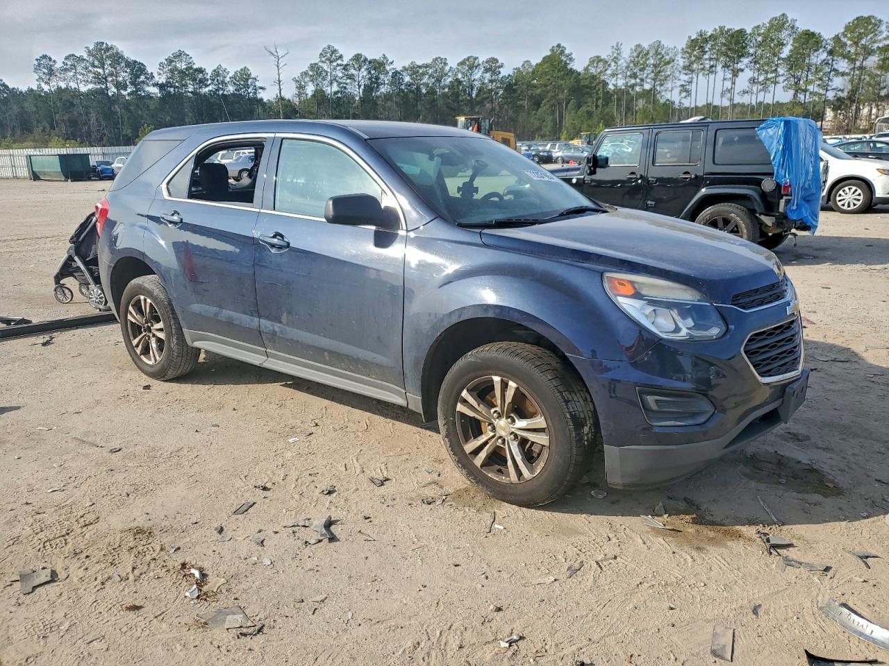 2016 Chevrolet Equinox Ls - Фото 4