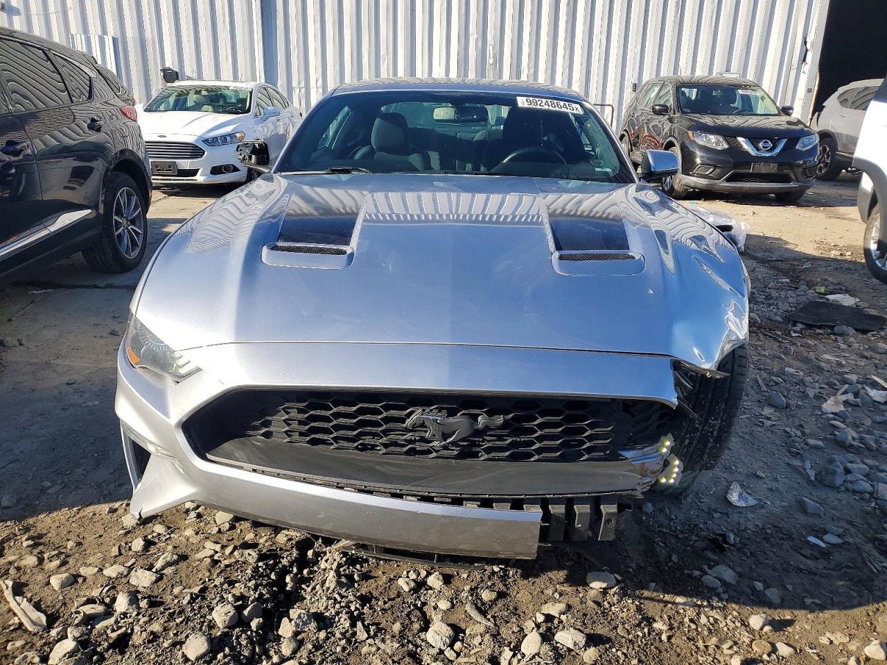 2020 Ford Mustang - Image 5