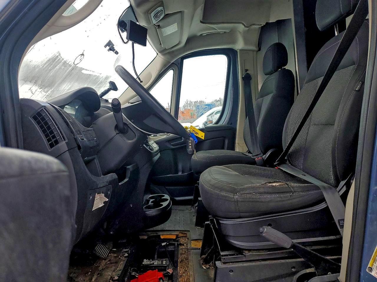2019 Ram Promaster 3500 Delivery Van - Фото 7