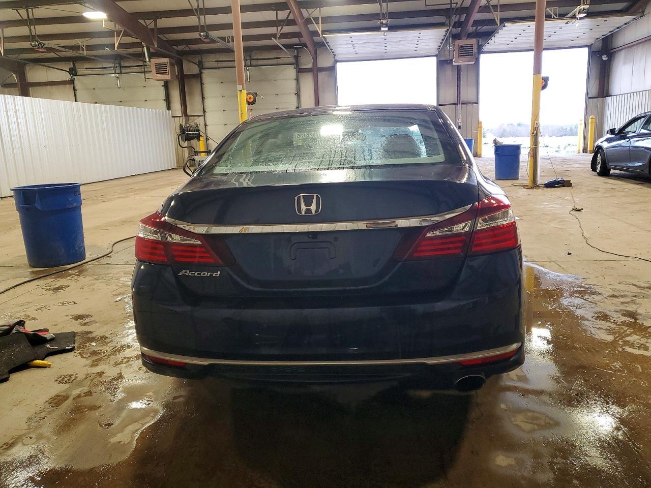 2017 Honda Accord Lx - Image 6