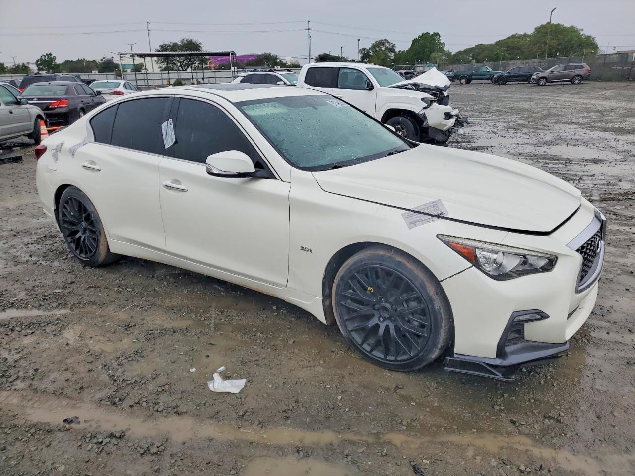 2018 Infiniti Q50 Luxe - Image 4