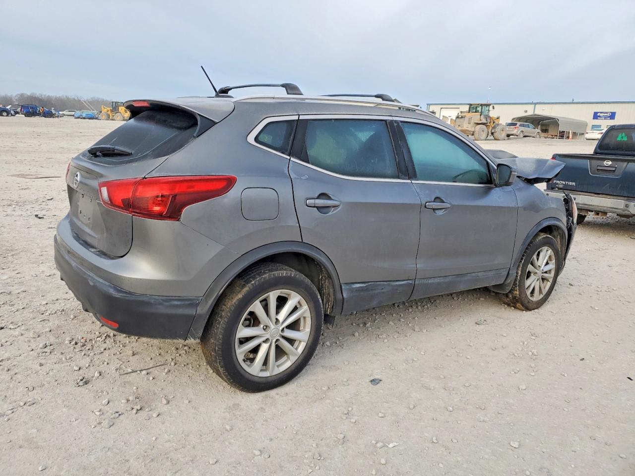 2018 Nissan Rogue Sport S - Фото 3