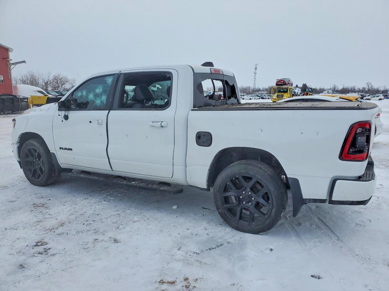 2023 Ram 1500 Sport - Фото 2