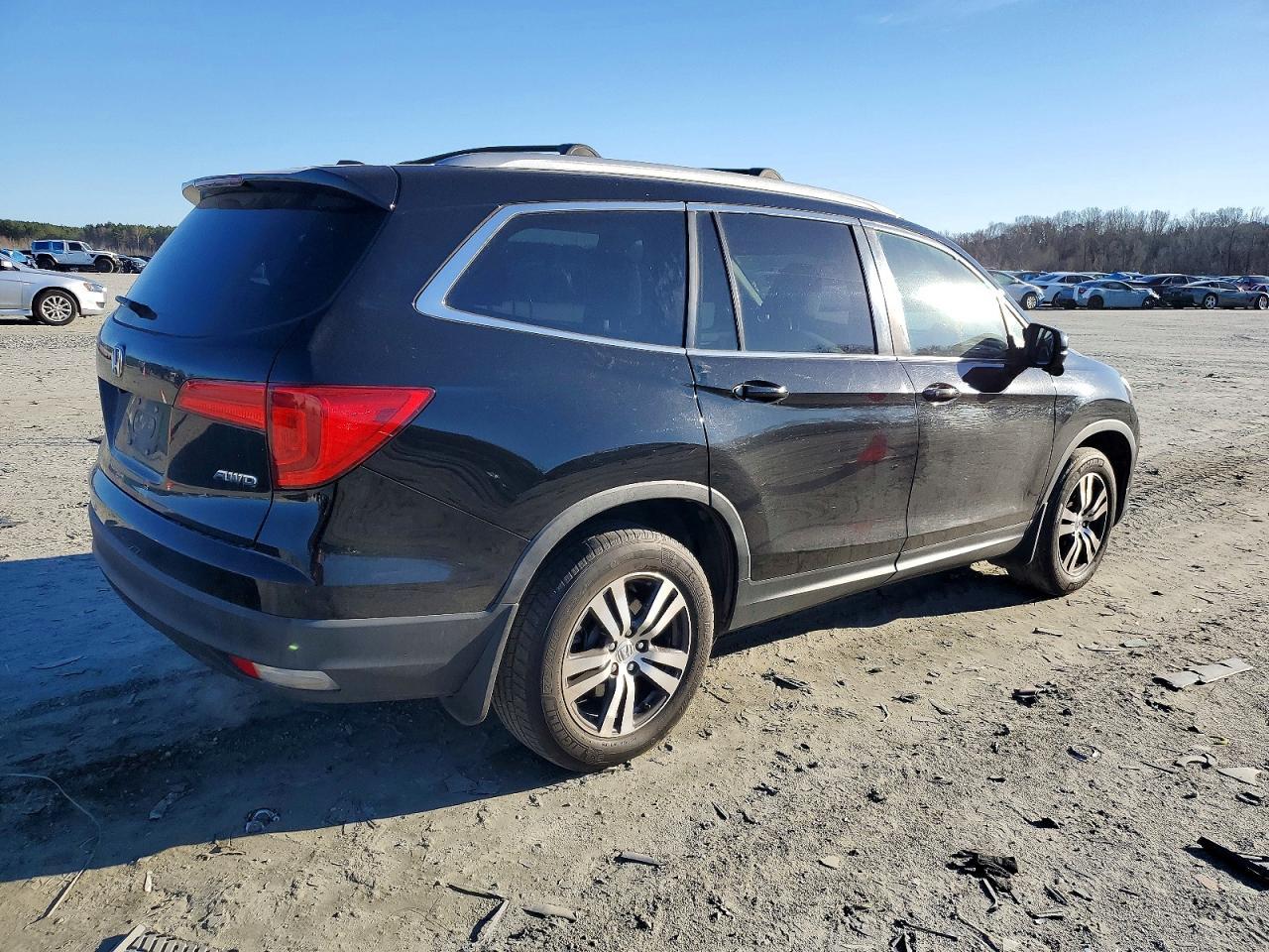 2017 Honda Pilot Exl - Image 3