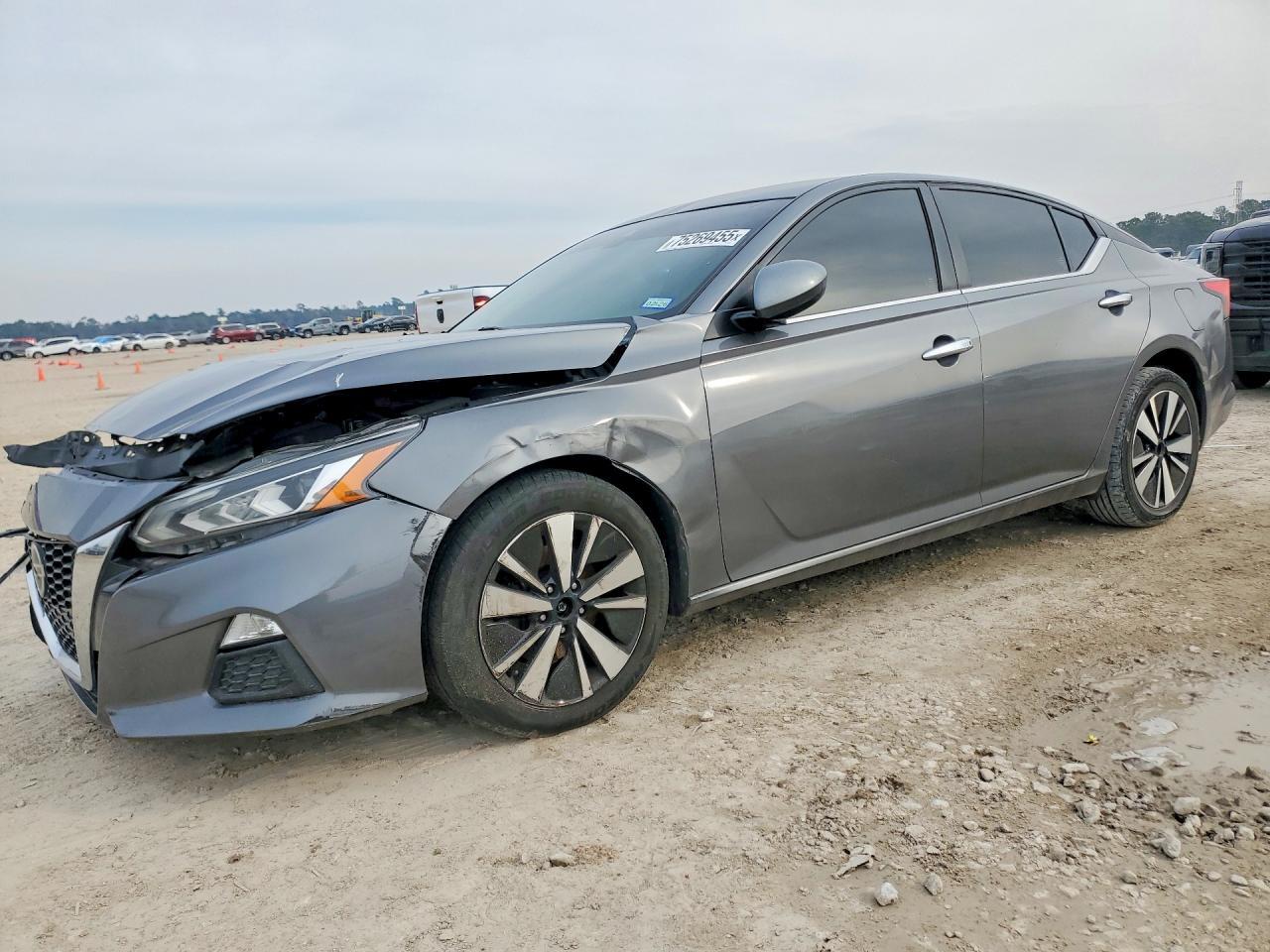 2021 Nissan Altima Sv