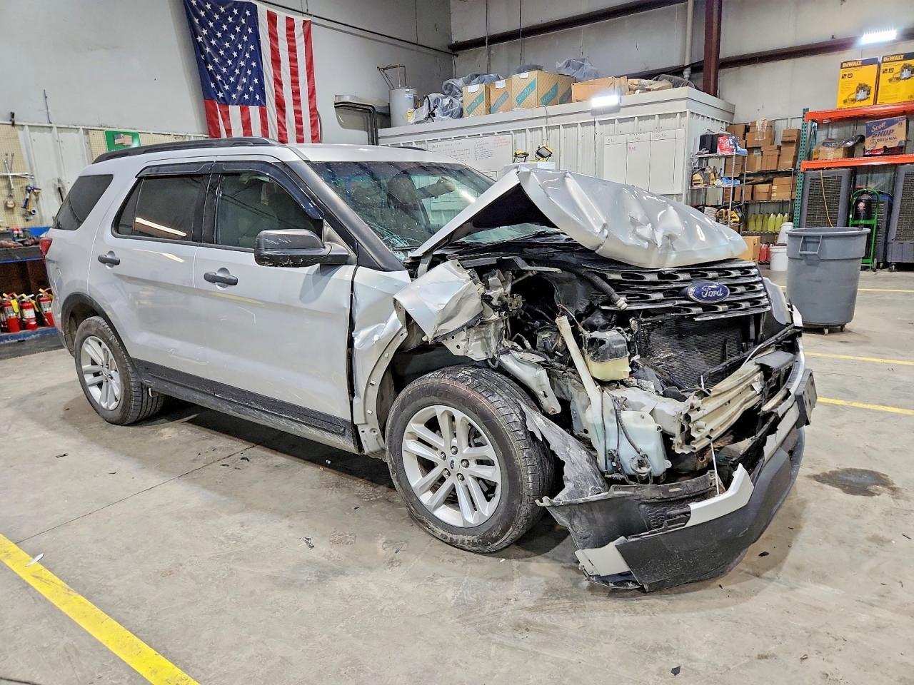 2017 Ford Explorer - Image 4