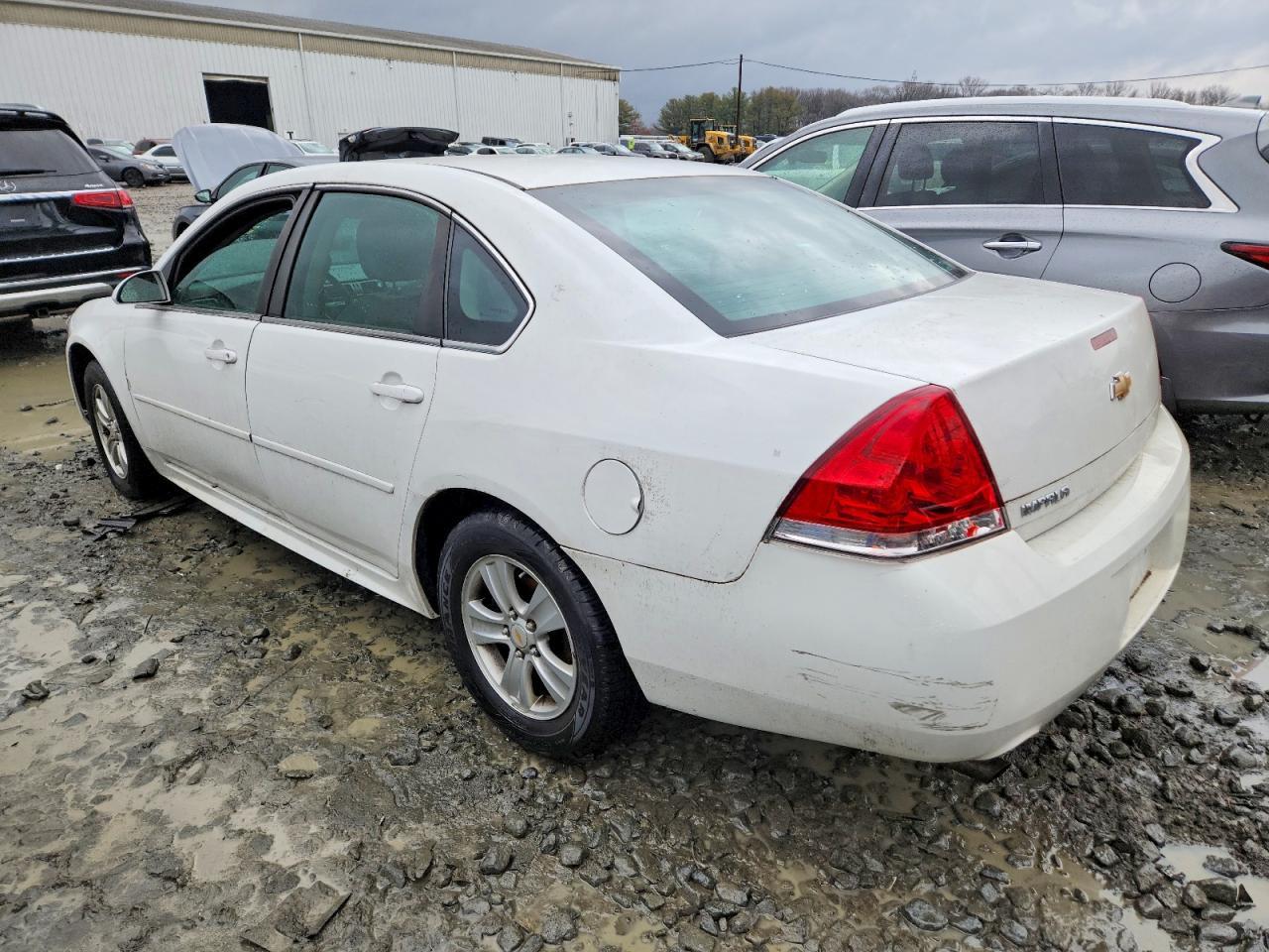 2015 Chevrolet Impala Limited Ls - Фото 2