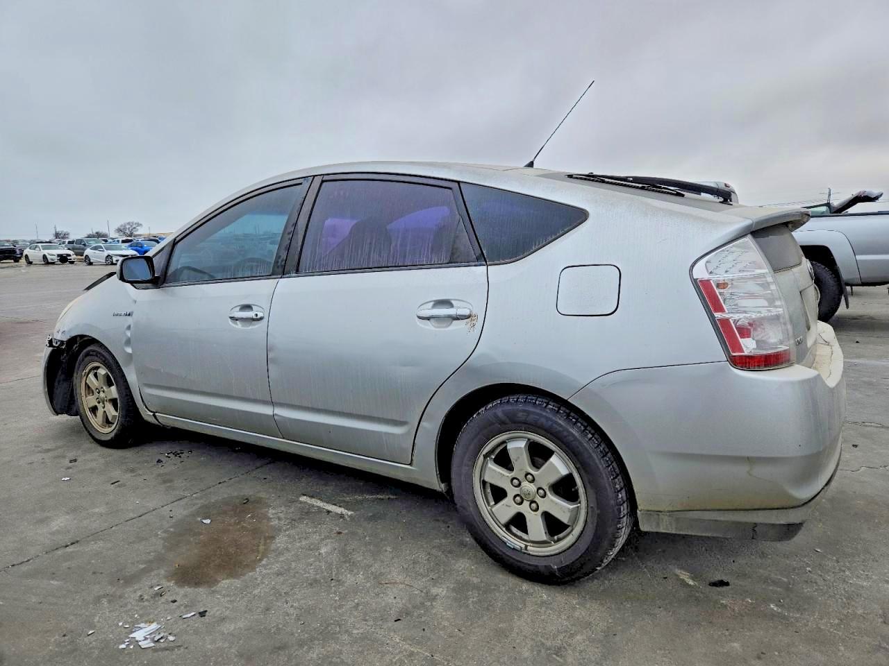 2008 Toyota Prius - Image 2